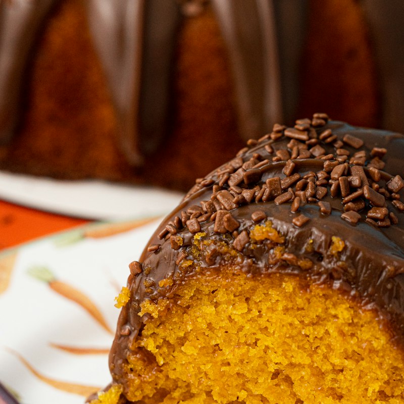 Bolo de cenoura com chocolate