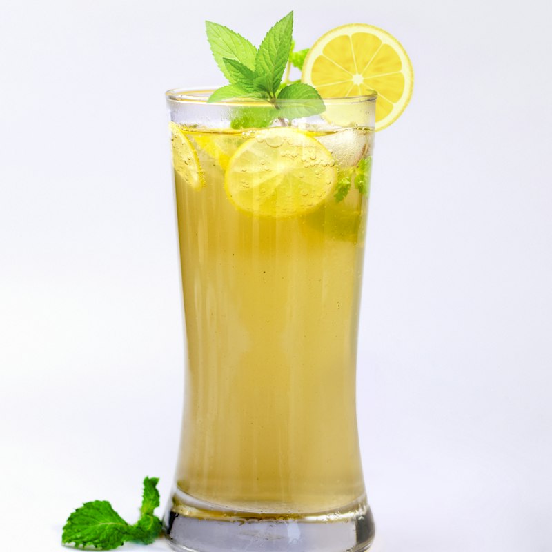 Chá verde gelado