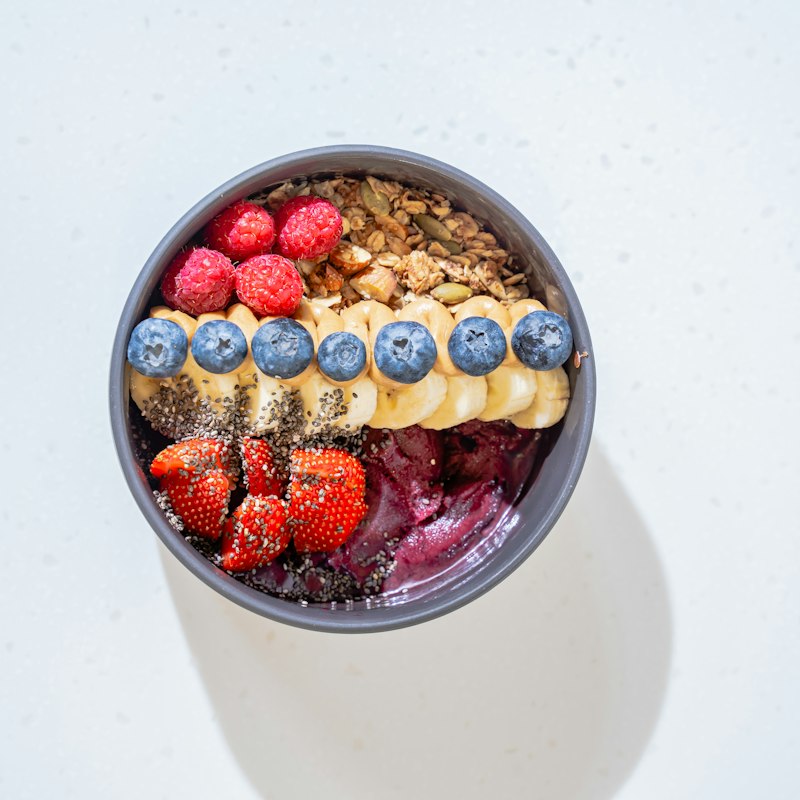Tigela de frutas vermelhas