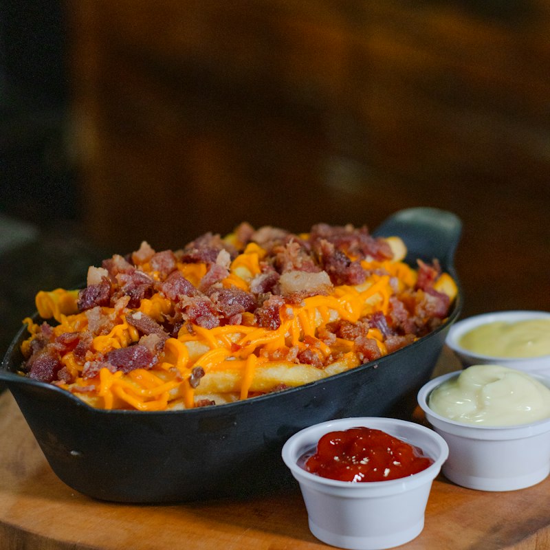 Batata com cheddar e bacon