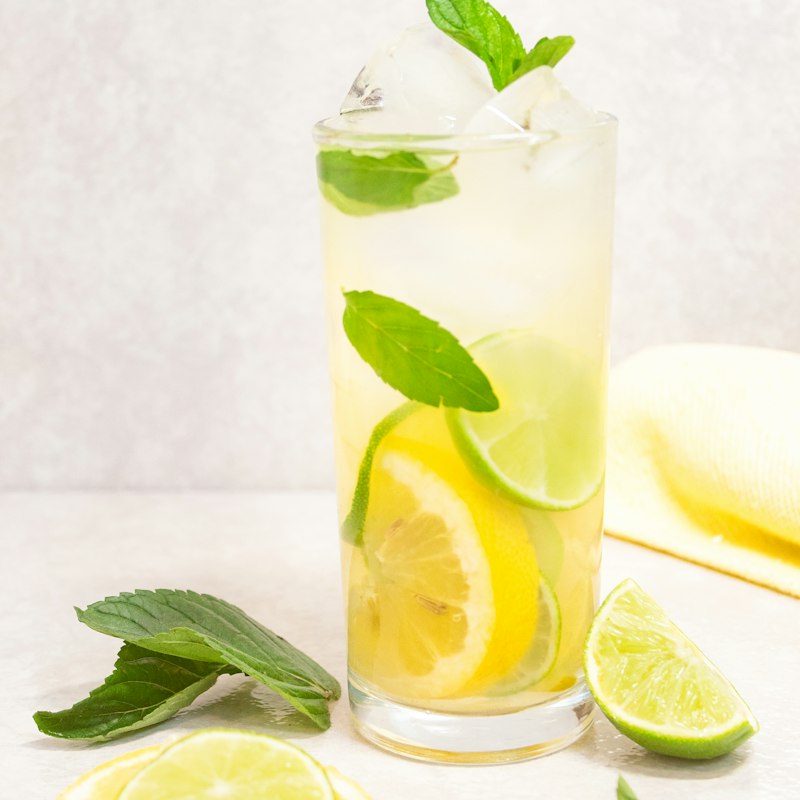Limonada com hortelã